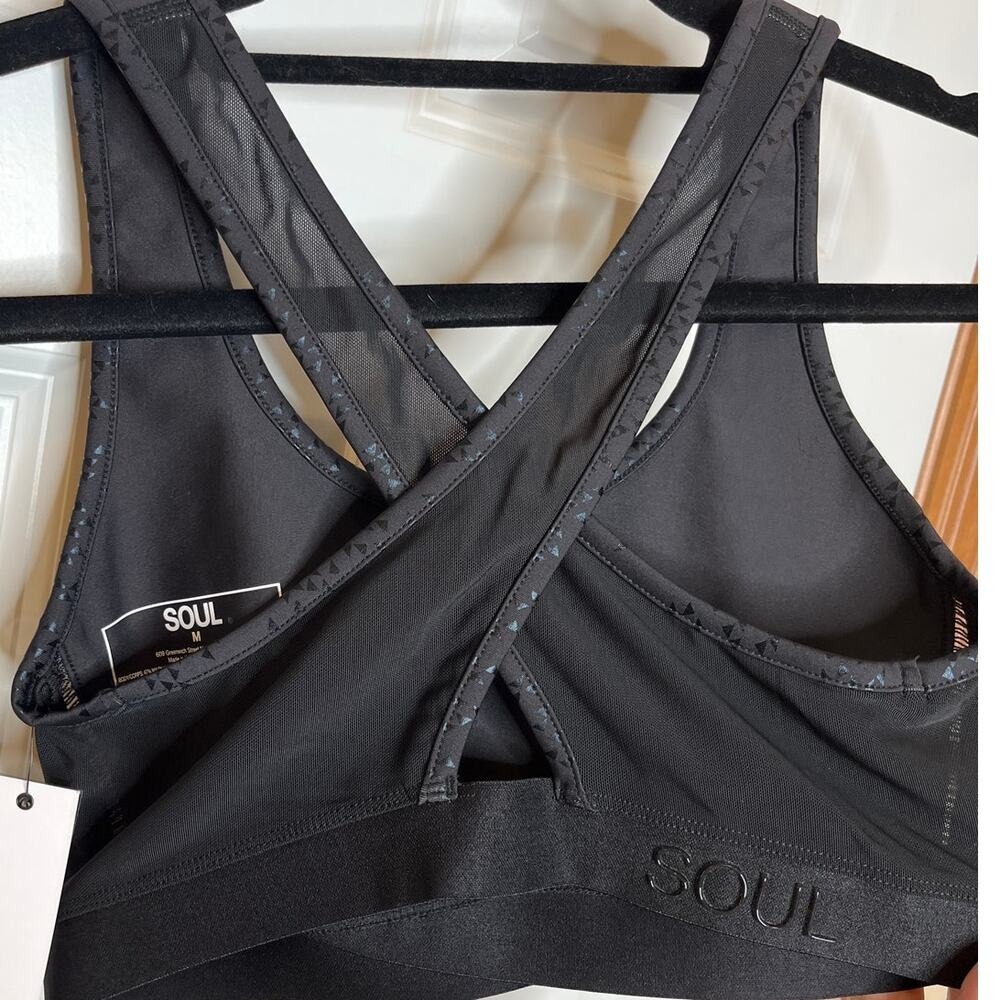 SoulCycle Black Cutout Sports Bra Strappy Back Medium Workout Yoga NWT - Picture 3 of 8